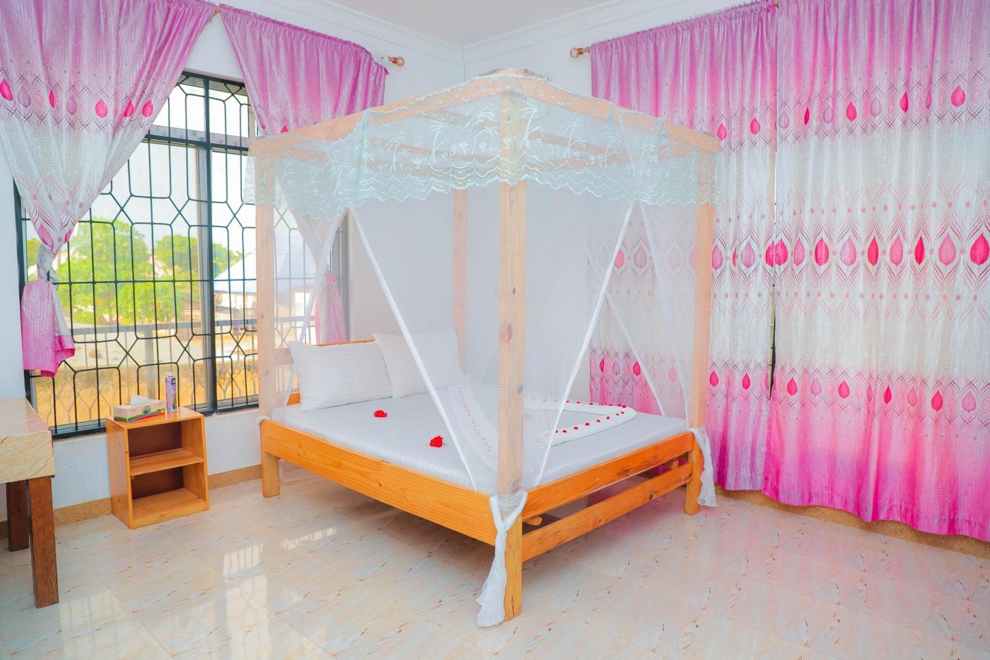 Raha House Bed & Breakfast Nungwi Luaran gambar