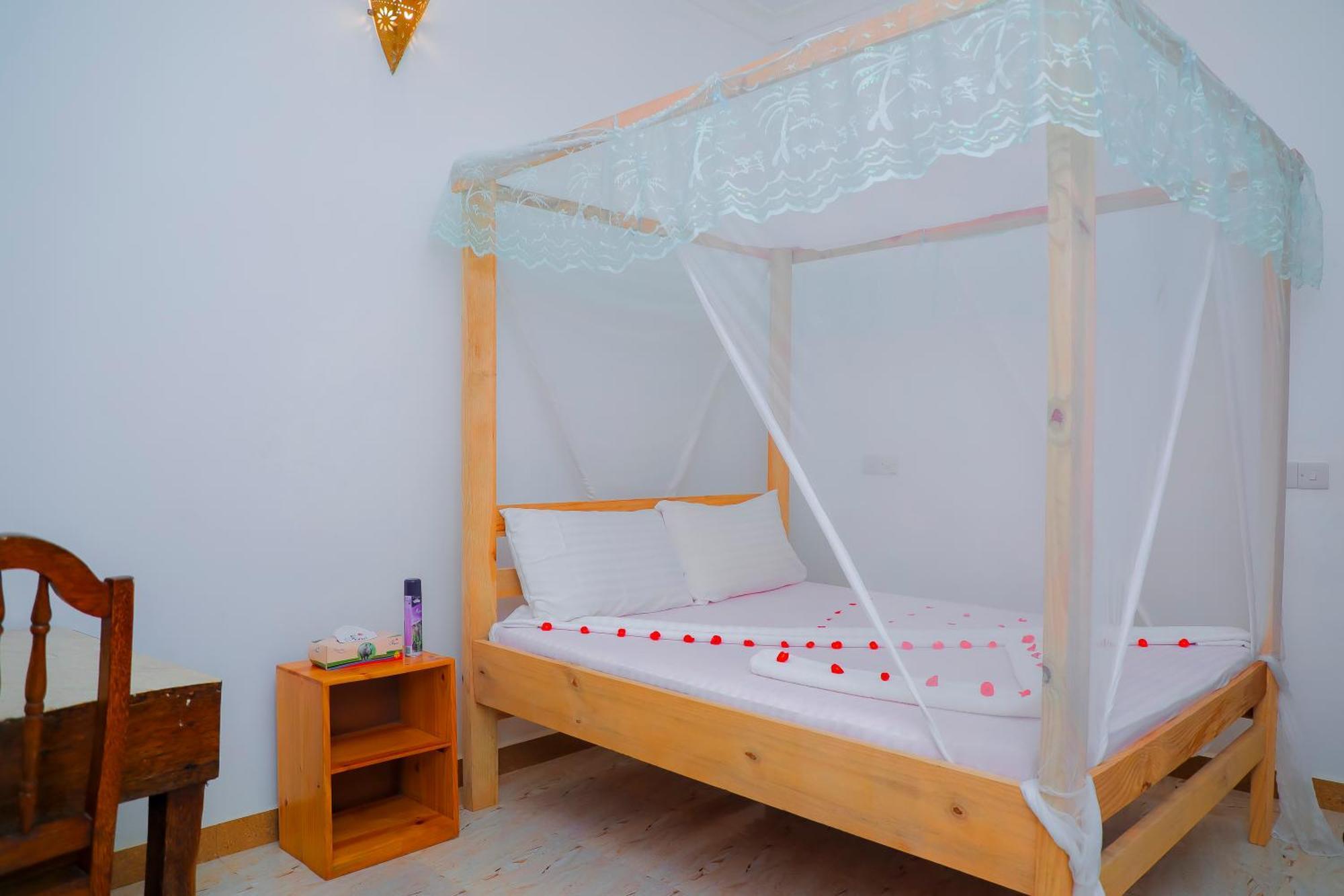 Raha House Bed & Breakfast Nungwi Luaran gambar
